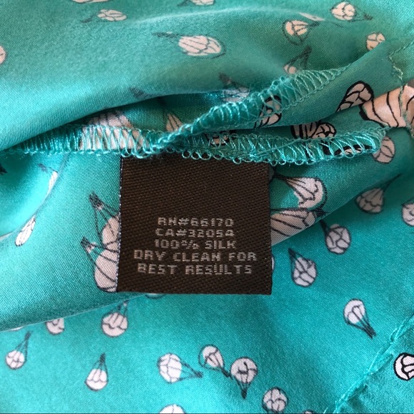 ❌SOLD❌ DO NOT BUY🚫Anthro 100% Silk Aqua Hot Air Balloon Whimsical Print Blouse - Picture 11 of 14